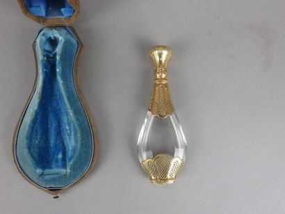 Salt flask in crystal and yellow gold, eagle's...