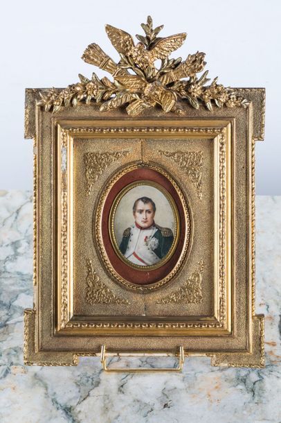 CASTEL Oval miniature showing the Emperor...