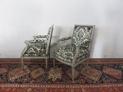 Pair of grey lacquered wood armchairs with...