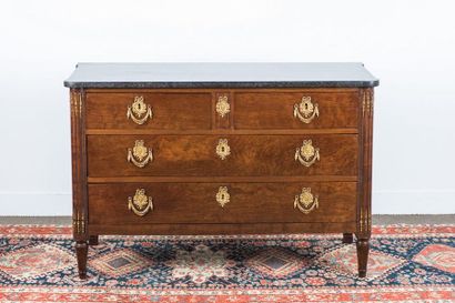 Chest of drawers in mahogany and lightly...