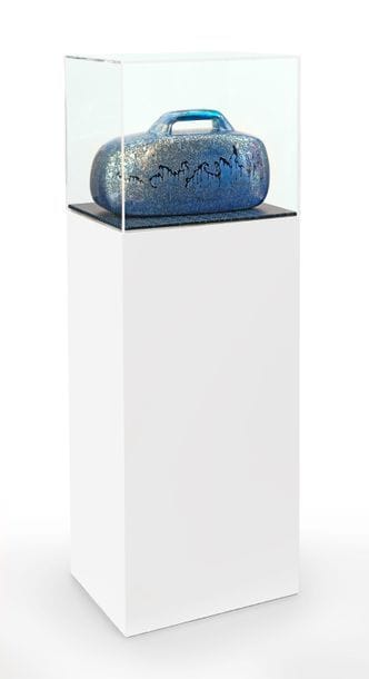 ESPI Radio lolo, 2014. Resin, paint, graffiti...