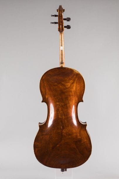 Intéressant violoncelle de la deuxième moitié...