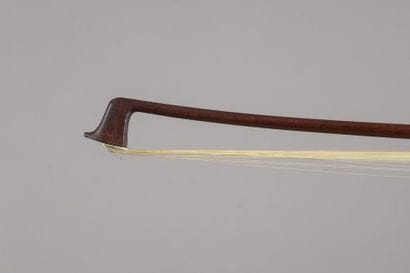 Archet de violon français de “Victor FETIQUE”,...