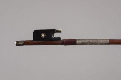 Archet de violon de Mirecourt début XXème,...
