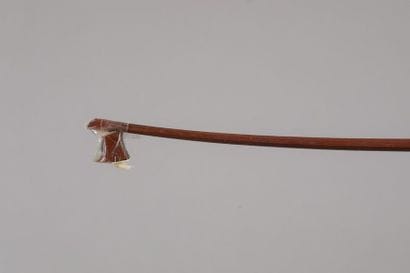 Archet de violon français avec marque au...