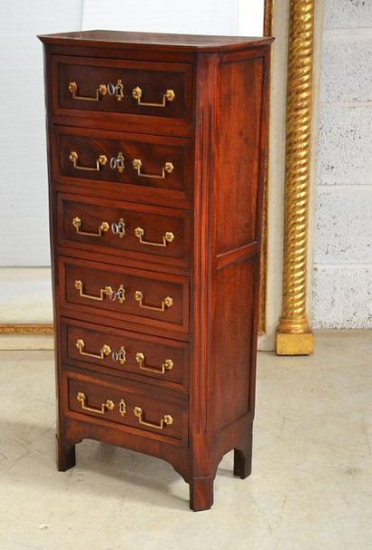 Mahogany and mahogany veneer chiffonnier....