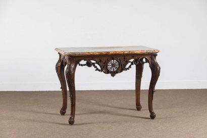 Carved oak console table, the belt is fretworked...