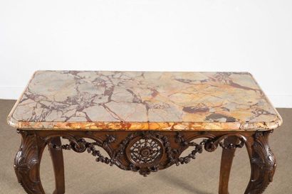 Carved oak console table, the belt is fretworked...