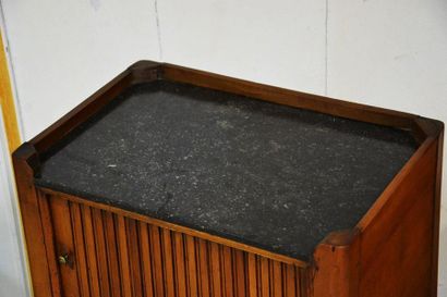 Apple tree bed. Opens to a box curtain, tapered...