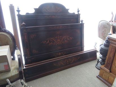 Bedroom set comprising a wardrobe, a bed...