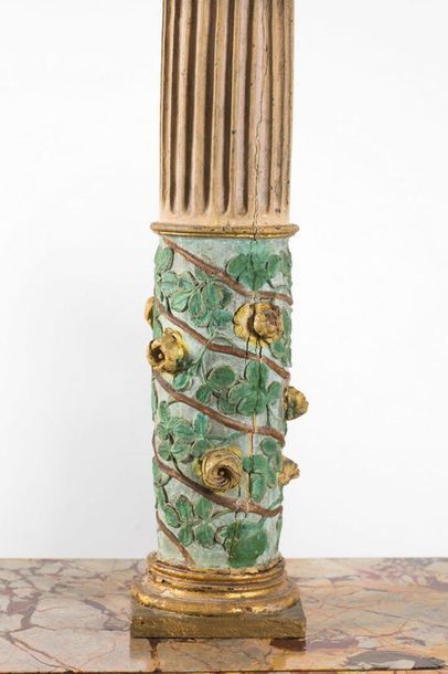 Pair of gilded and gilded wood columns, Corinthian...