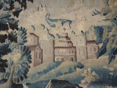 Woollen tapestry: in the foreground birds...