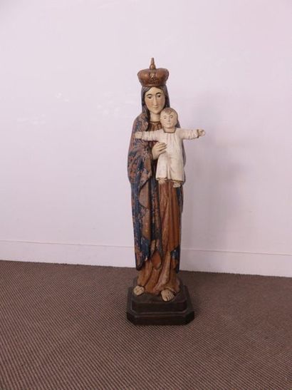 Saint Anne and the Child Jesus in polychrome...