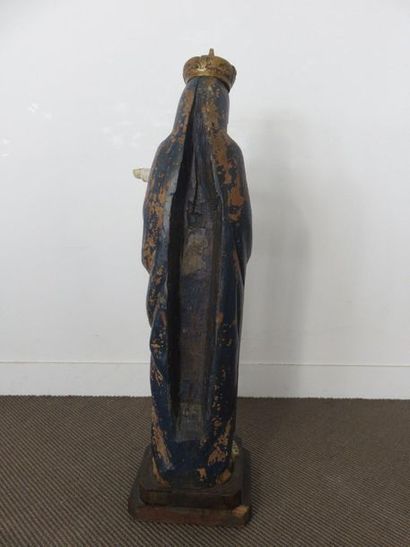 Saint Anne and the Child Jesus in polychrome...