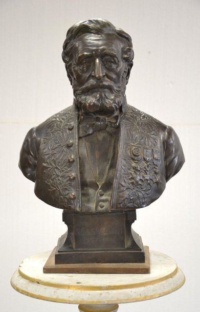 E. HANNAUX, 1855-1934 Buste de Adhémar Barré...
