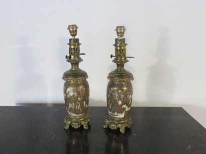 JAPON, Satsuma Paire de lampes en céramique...