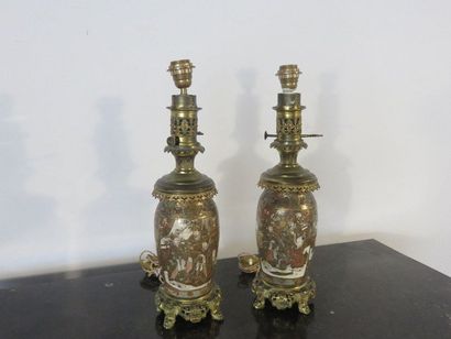 JAPON, Satsuma Paire de lampes en céramique...