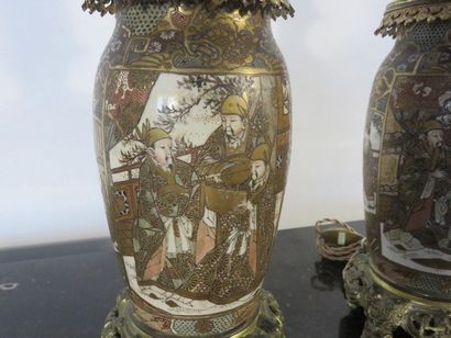 JAPON, Satsuma Paire de lampes en céramique...