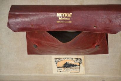 MOYNAT Malle de marque MOYNAT, 5 Place du...