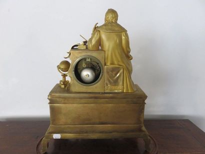 Pendule à l’astronome en bronze ciselé et...