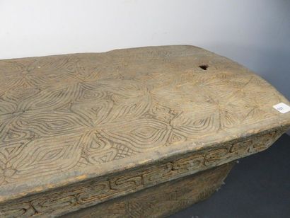BOX. Wood with a patina of use, beautiful...