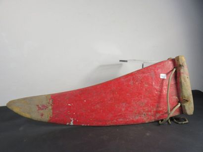 BOAT BOW? Red painted wood, engraved decoration....