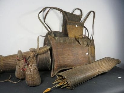 LOT OF FIVE ARROW HOLDERS made of woven basketry,...