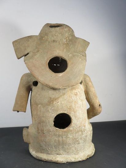 URNE HEIGHT or SITTING STATUS. Terracotta....