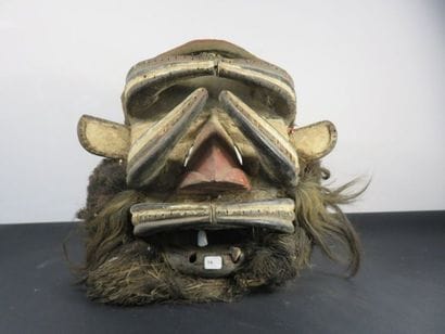 THREE MASKS Guere