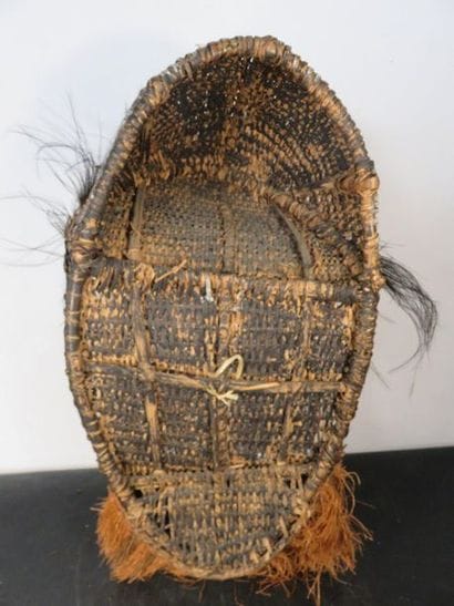 IMPORTANT MASK with a curved forehead in...