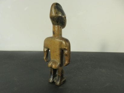 Female STATUS. Wood, beautiful honey patina,...
