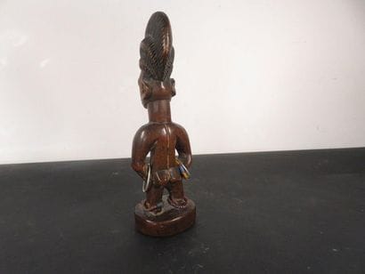 STATUETTE 