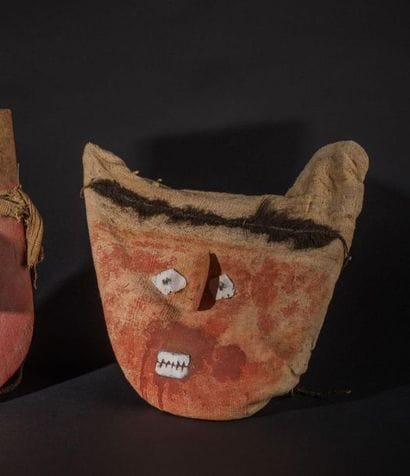 MASK OF A FUNERARY BURNER. Fabric on wood...