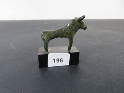 TAUREAU. Bronze Epoque romaine Haut 3,5 c...
