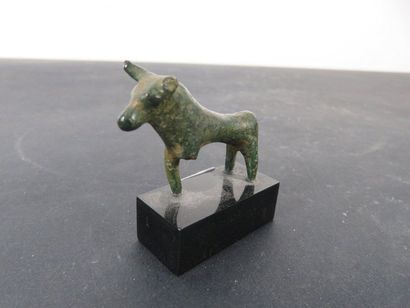 TAUREAU. Bronze Epoque romaine Haut 3,5 c...