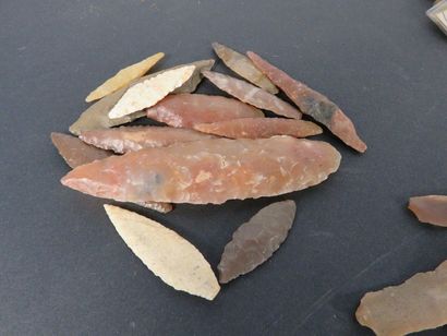 LOT - FABRICATION des perles d’oeufs d’Autruche....