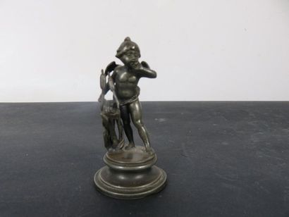 STATUETTE sur socle en bronze. Eros. XIXème...