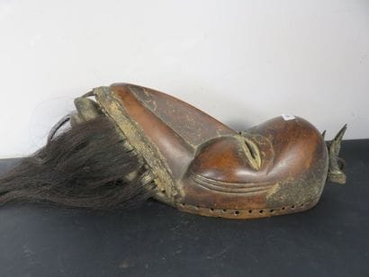 MASK. Carved wood and horsehair. Ivory Coast,...