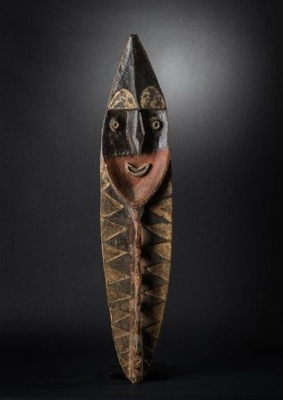 Yena board, decorated with black triangles,...