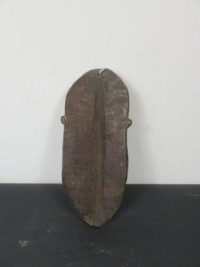 Heavy wooden MASK. Papua new Guinea Abelam....