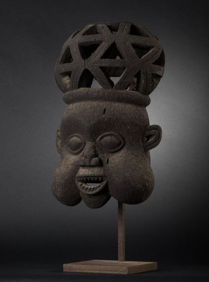 IMPORTANT HELMET MASK with swollen cheeks,...