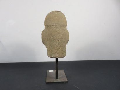 TETE en pierre. Mali ?. Haut 23 cm