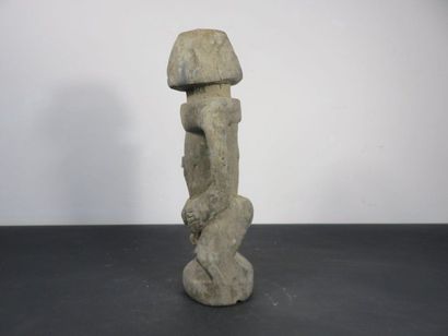STATUETTE. Bois lourd. Mali, Dogon Haut 37...