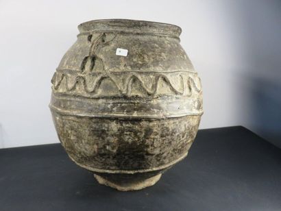 IMPORTANT JAR in terracotta in imitation...