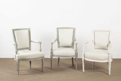 Ensemble de trois fauteuils, deux en bois...