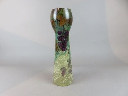 LEGRAS

Vase tubulaire à col bulbé en verre...