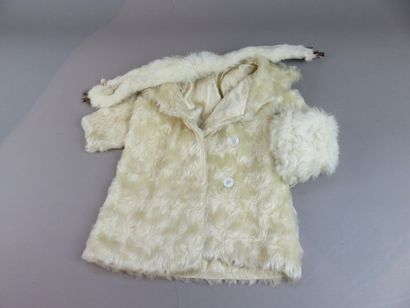 Manteau imitation fourrure avec col hermine...