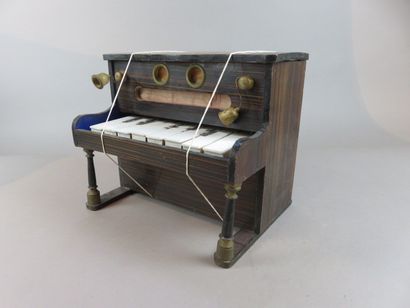 Piano 1900