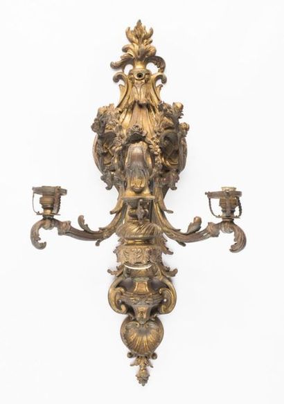 Suite de dix appliques en bronze ciselé et...