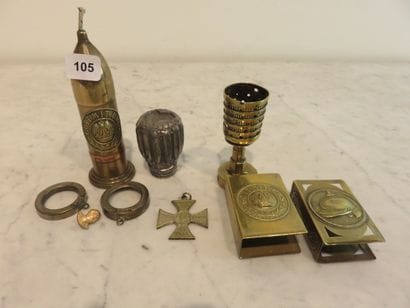 ALLEMAGNE Huit souvenirs : pommeau de canne...